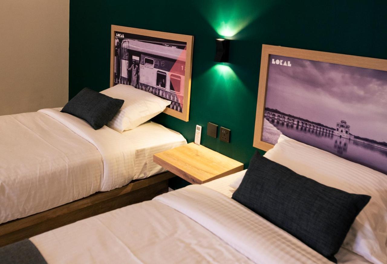 Lokal Rooms X Gulberg Lahore Bagian luar foto