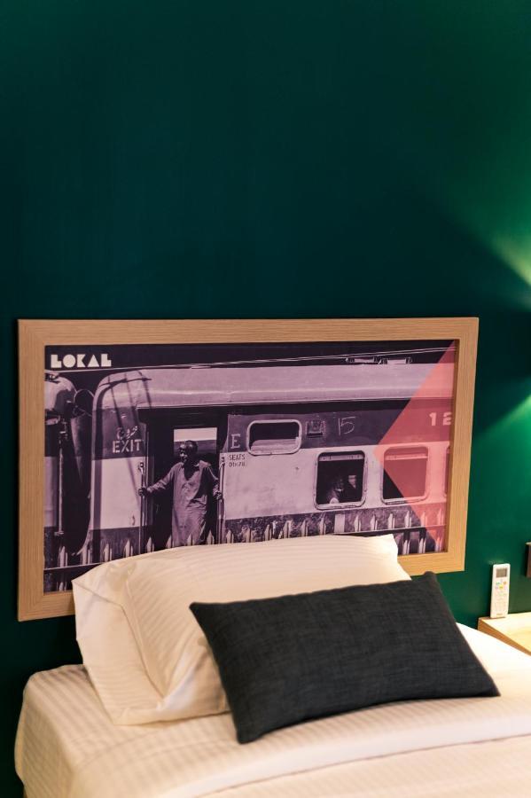 Lokal Rooms X Gulberg Lahore Bagian luar foto