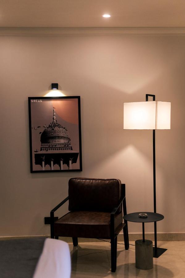 Lokal Rooms X Gulberg Lahore Bagian luar foto